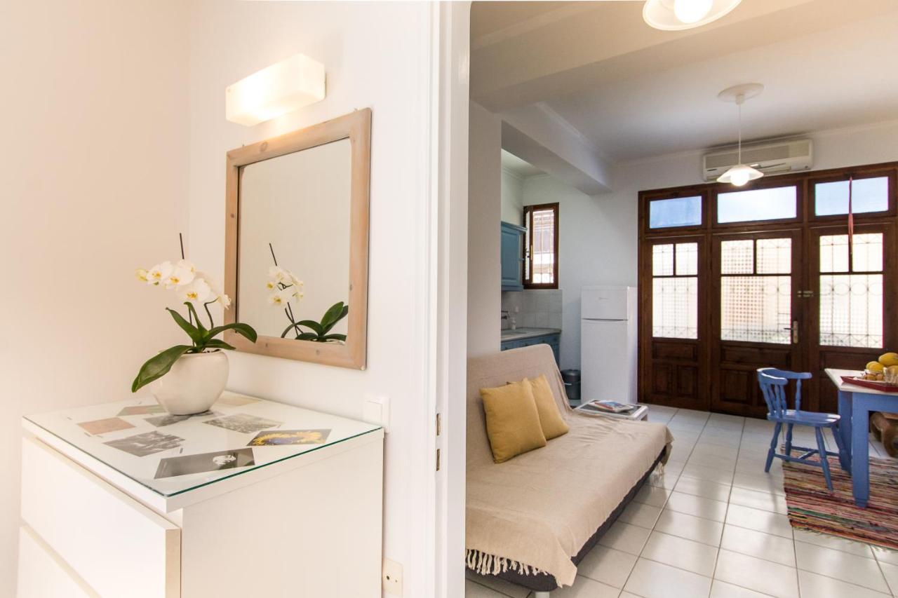 Apartment Armenaki At The Center Of
